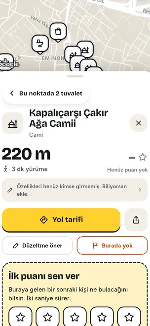 A toilet’s detail card: distance, rating, features and comments
